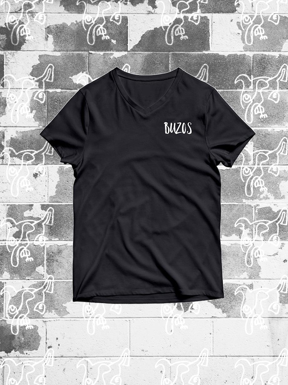 PLAYERA NEGRA BUZOS HOMBRE - UrbanHangers